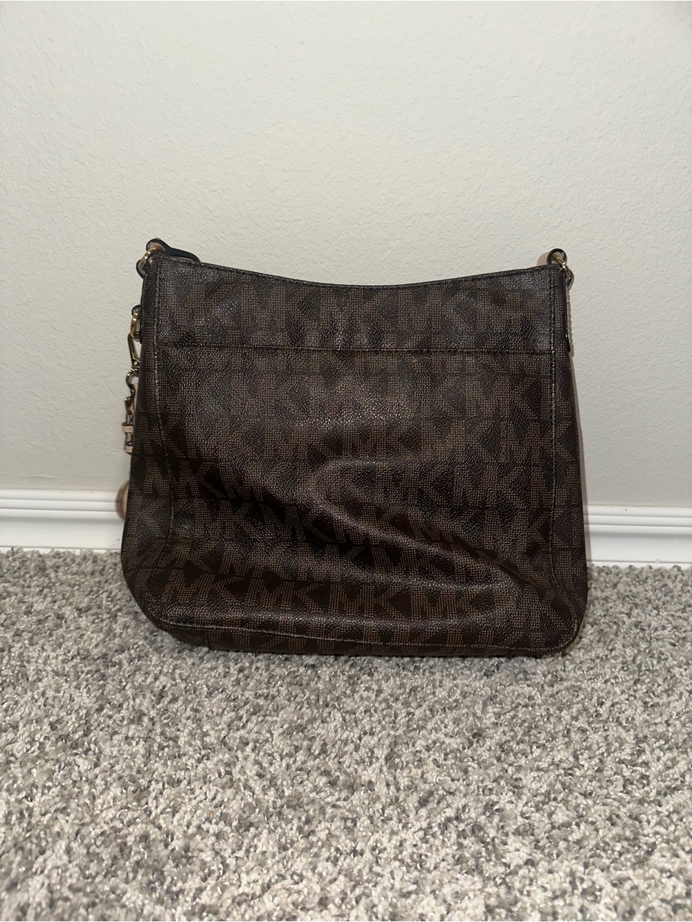 Michael Kors Dark Brown Logo Shoulder Bag with Gold Plaque - Picture 2 of 6
